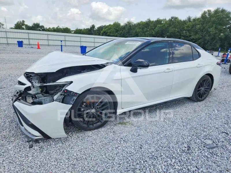 2022 Toyota CAMRY photo