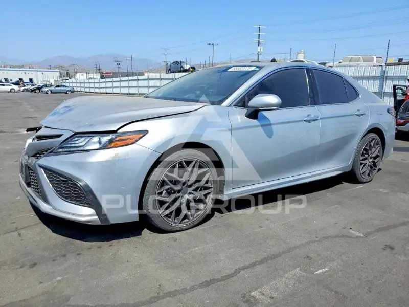 2022 Toyota CAMRY фото