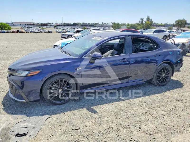 2022 Toyota CAMRY фото