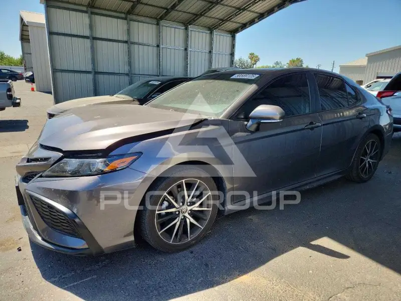 2022 Toyota CAMRY фото
