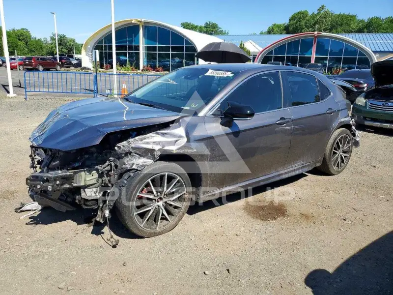 2022 Toyota CAMRY фото