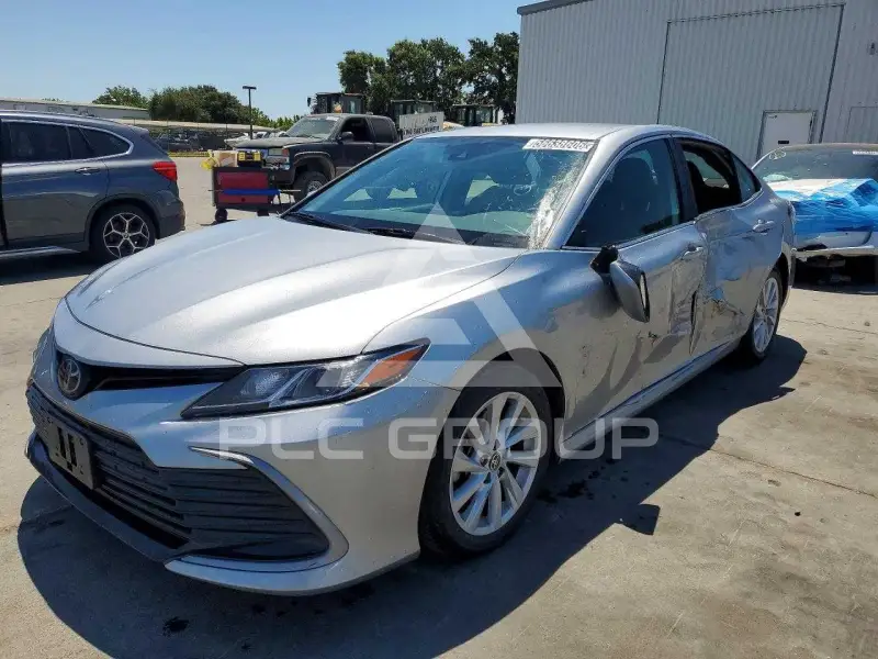 2022 Toyota CAMRY фото