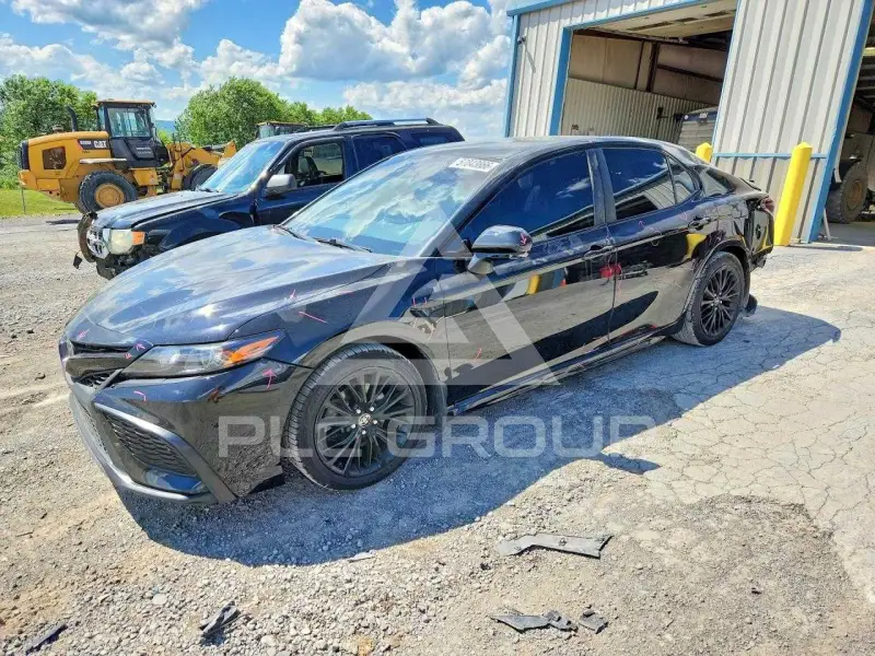 2022 Toyota CAMRY фото