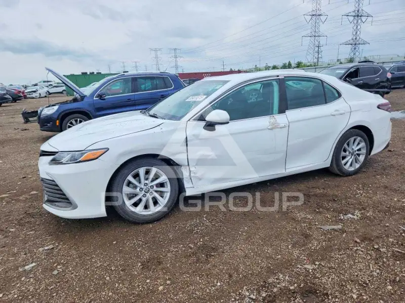2022 Toyota CAMRY фото