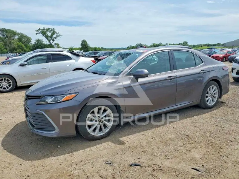 2022 Toyota CAMRY фото