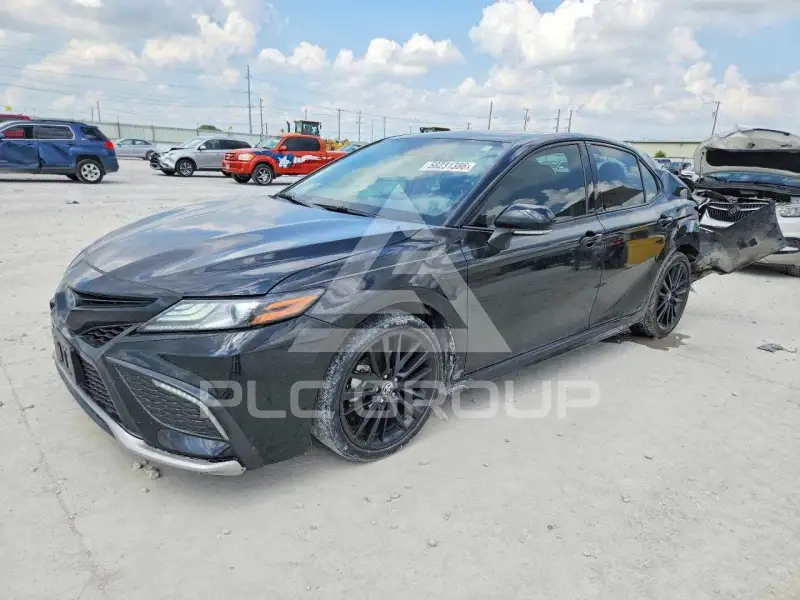 2022 Toyota CAMRY photo