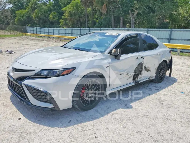 2022 Toyota CAMRY фото