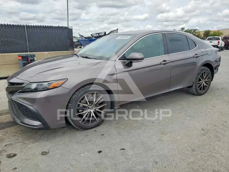2022 Toyota CAMRY фото