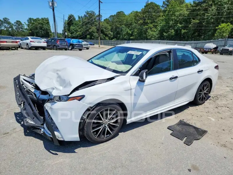 2022 Toyota CAMRY фото