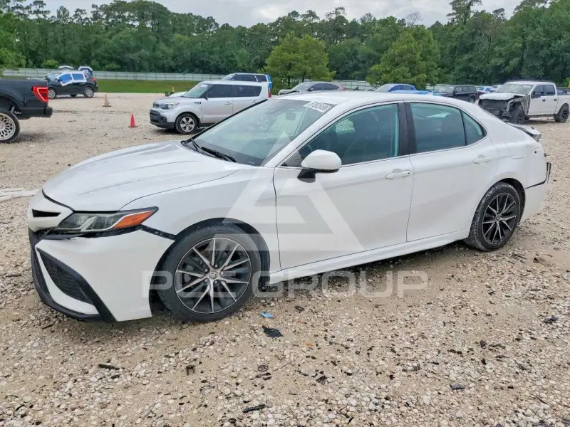 2022 Toyota CAMRY фото
