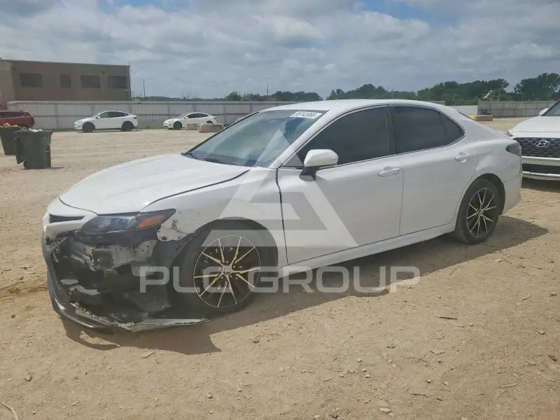 2022 Toyota CAMRY photo