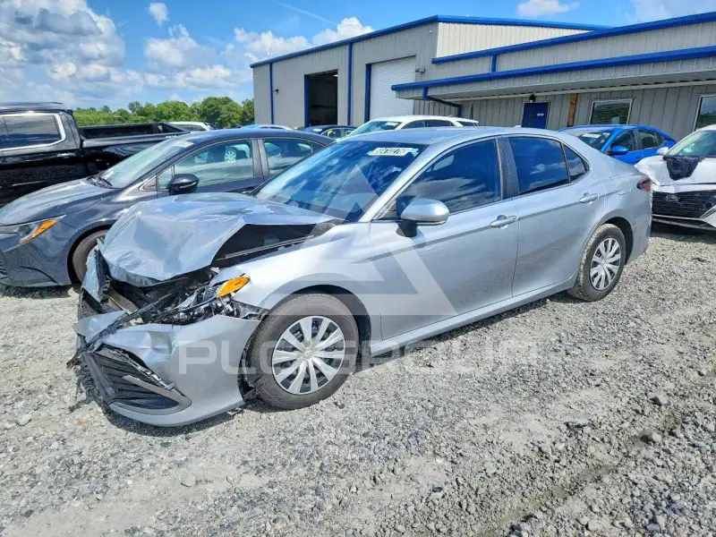 2022 Toyota CAMRY photo