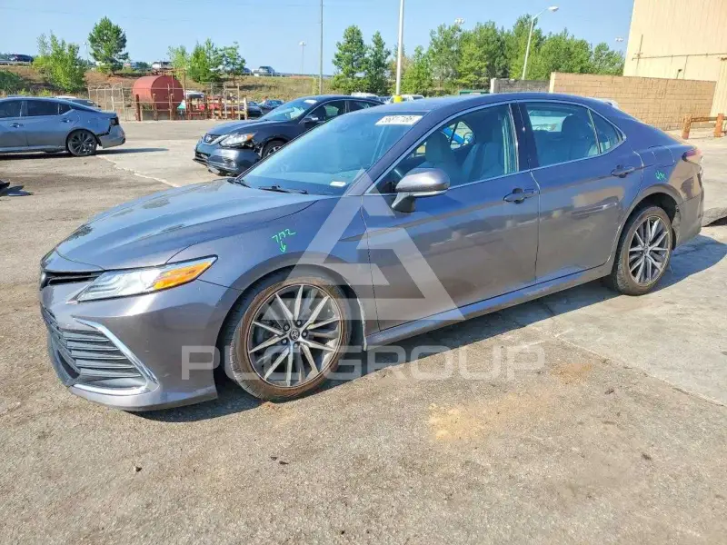 2022 Toyota CAMRY фото