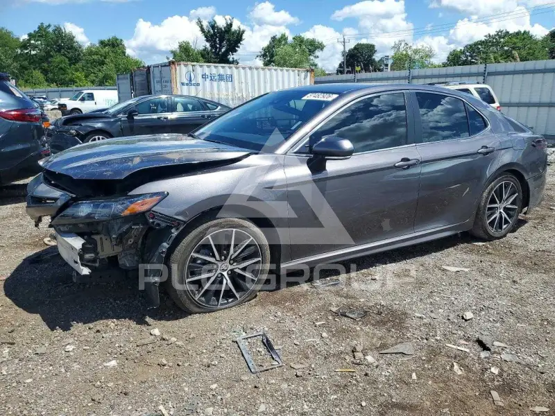 2022 Toyota CAMRY фото