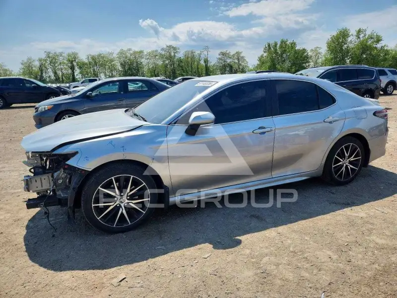2022 Toyota CAMRY фото