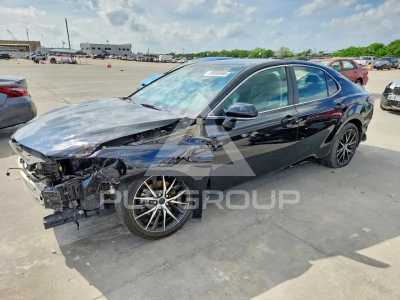 2022 Toyota CAMRY фото