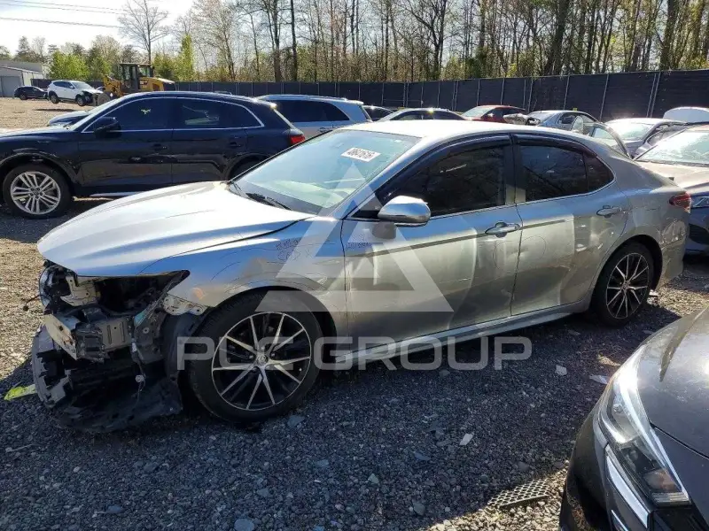 2022 Toyota CAMRY фото