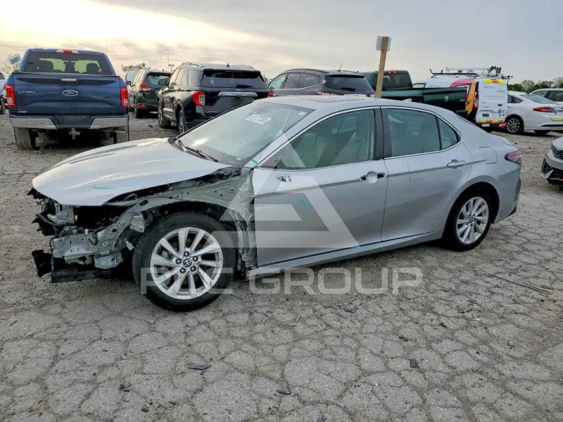 2022 Toyota CAMRY фото