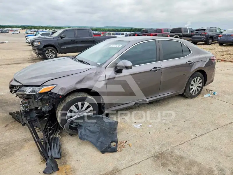 2022 Toyota CAMRY фото