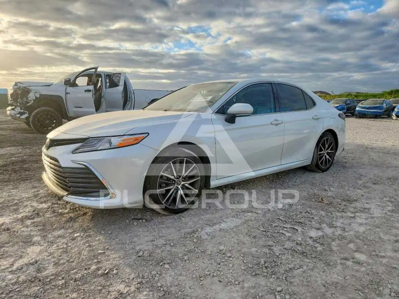2022 Toyota CAMRY фото
