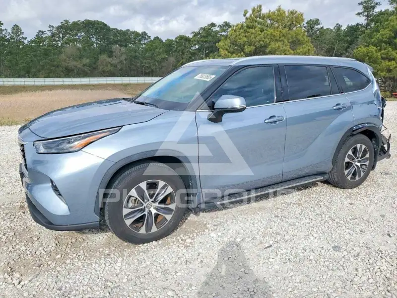 2022 Toyota Highlander фото