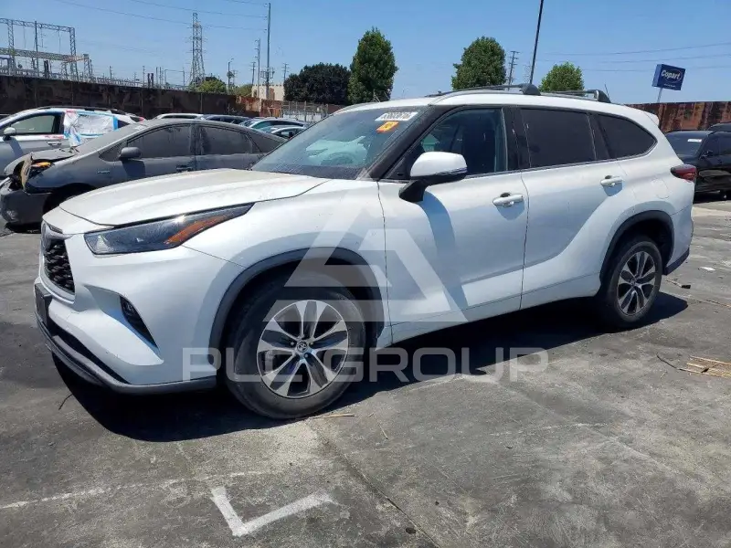 2022 Toyota Highlander фото