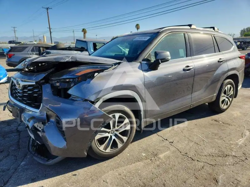 2022 Toyota Highlander фото