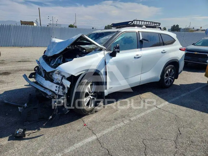 2022 Toyota Highlander photo