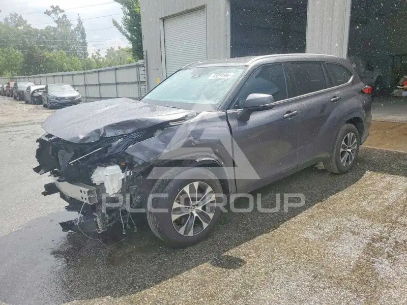 2022 Toyota Highlander фото