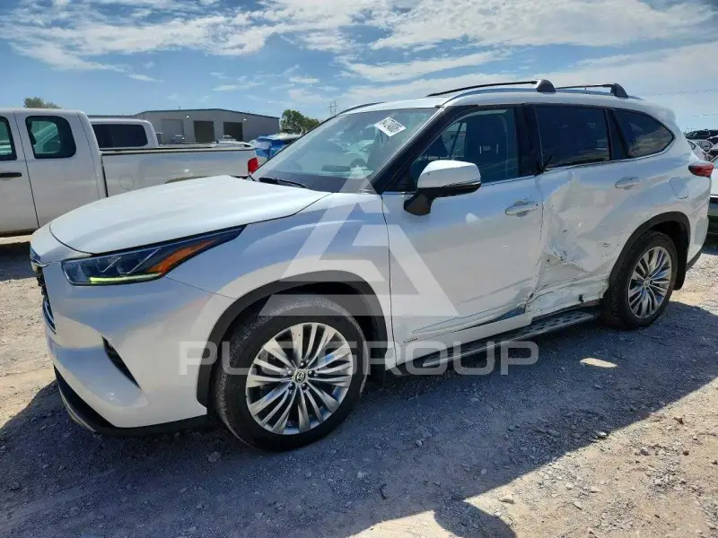 2022 Toyota Highlander фото