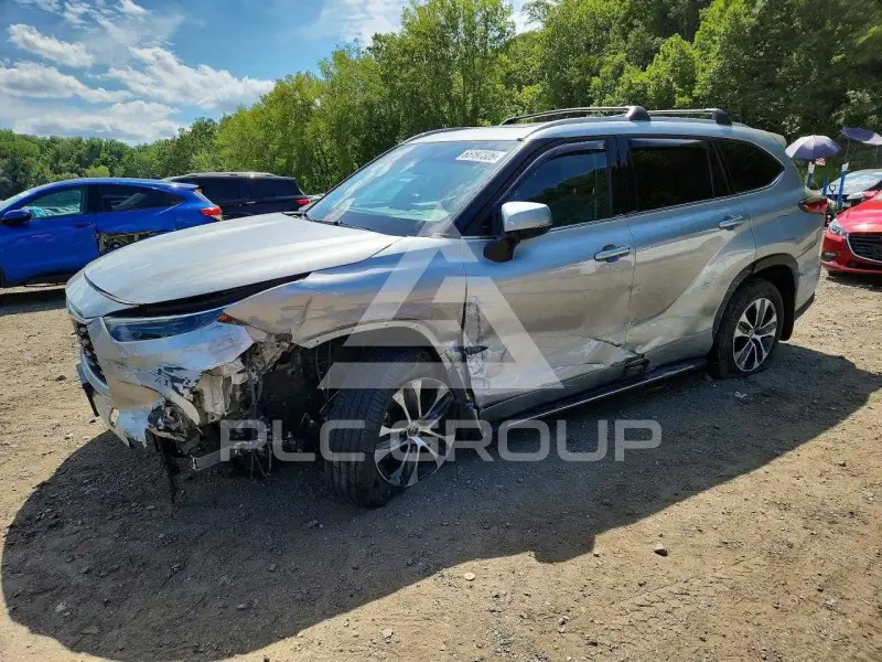 2022 Toyota Highlander photo