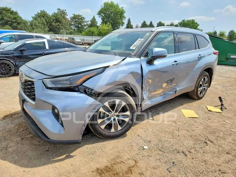 2022 Toyota Highlander фото
