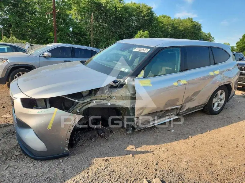 2022 Toyota Highlander фото