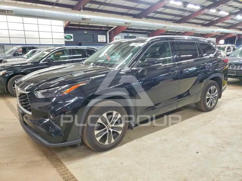 2022 Toyota Highlander фото
