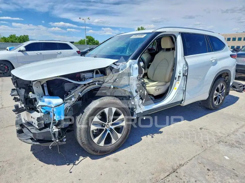 2022 Toyota Highlander фото