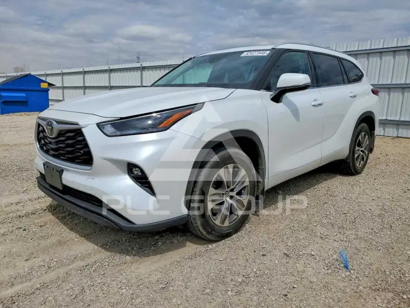 2022 Toyota Highlander photo