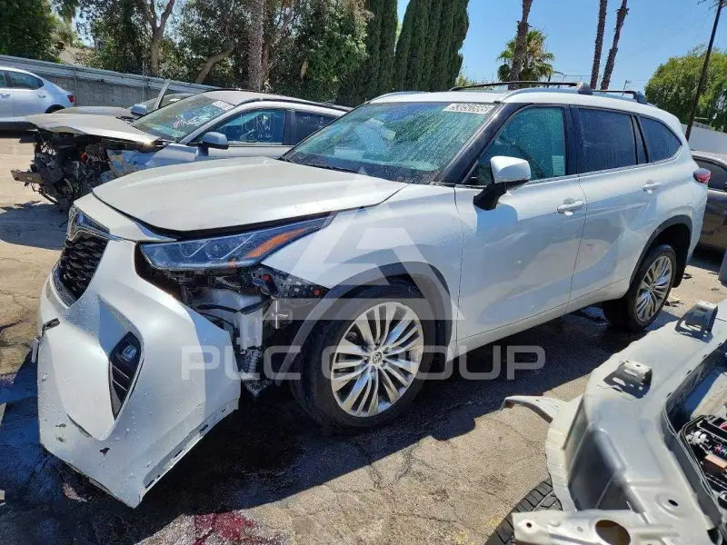 2022 Toyota Highlander фото