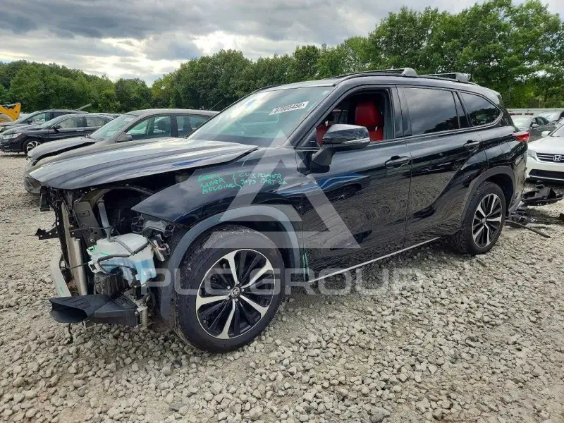2022 Toyota Highlander photo