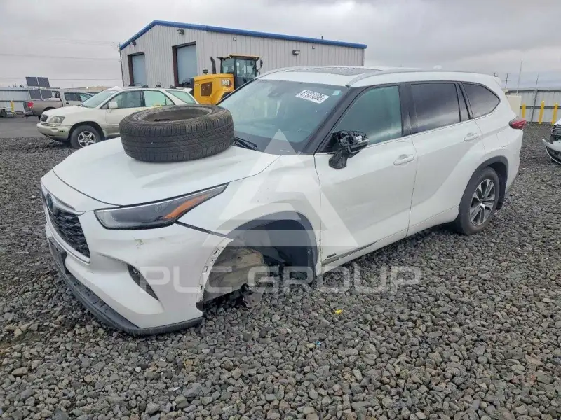 2022 Toyota Highlander photo