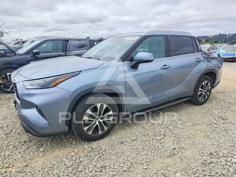 2022 Toyota Highlander фото
