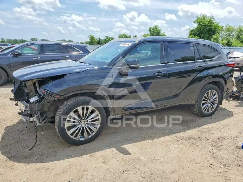 2022 Toyota Highlander фото
