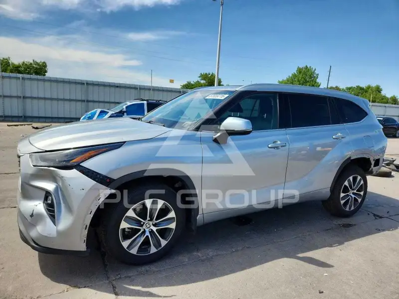 2022 Toyota Highlander фото