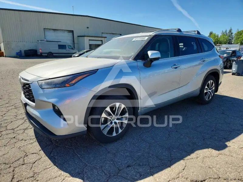 2022 Toyota Highlander фото