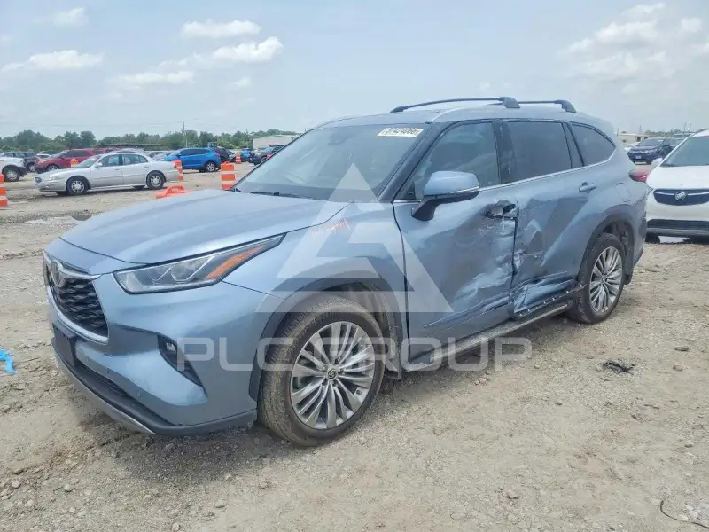 2022 Toyota Highlander фото