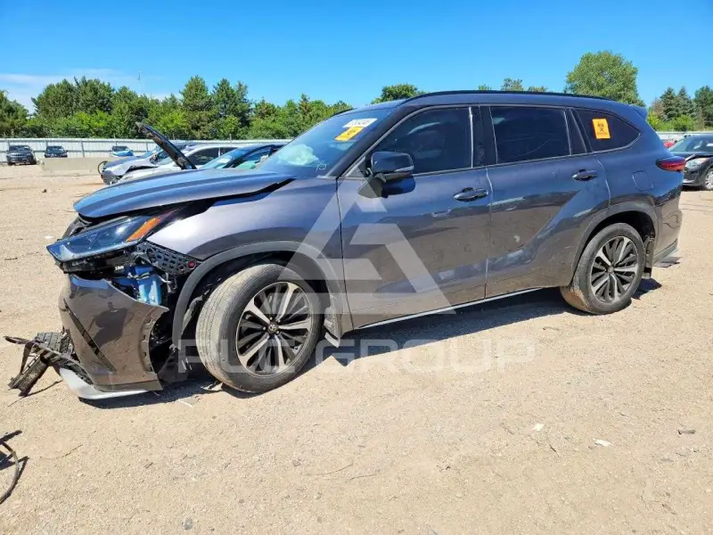 2022 Toyota Highlander фото