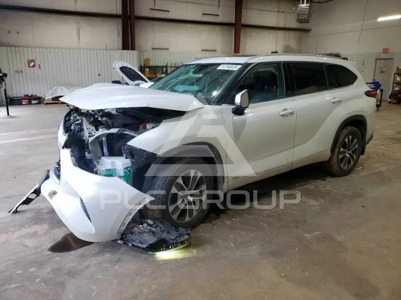 2022 Toyota Highlander фото