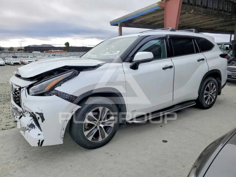 2022 Toyota Highlander photo