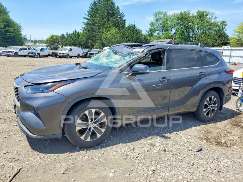 2022 Toyota Highlander фото
