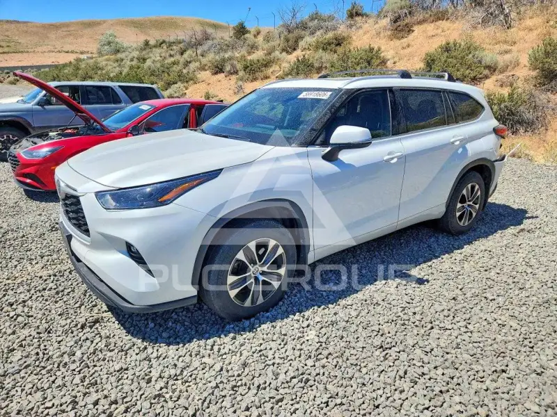 2022 Toyota Highlander фото