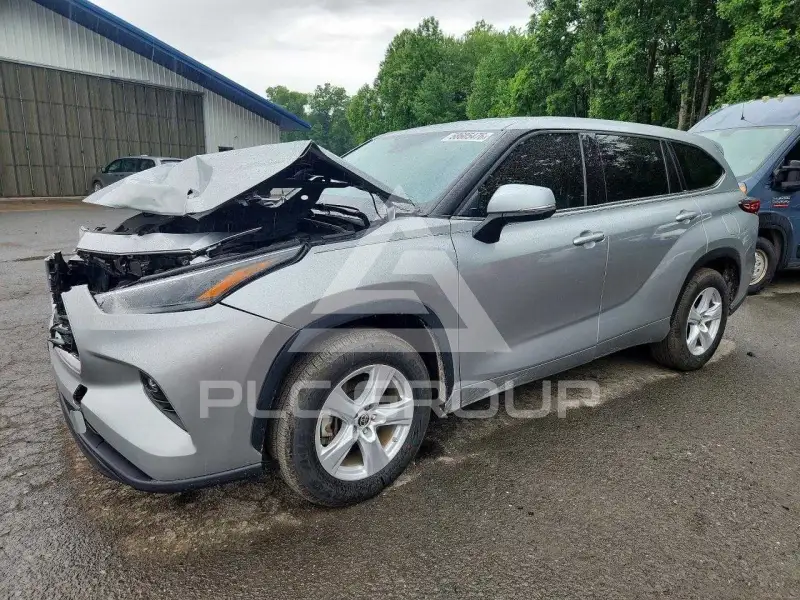 2022 Toyota Highlander фото